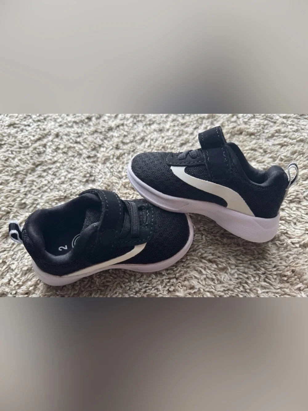 Wonder Nation Toddler Athletic Sneakers Black White Velcro Shoes Size 2
